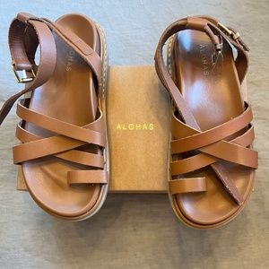 Alohas Buckle Up Tan Sandals